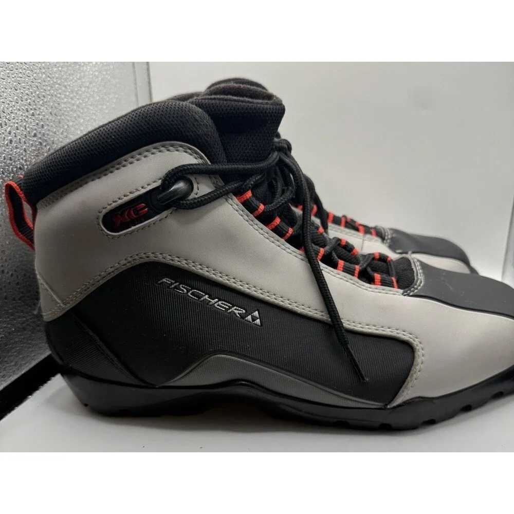 Fischer XC Sport cross-country ski boots in a grey, black Eu 42 Size 9